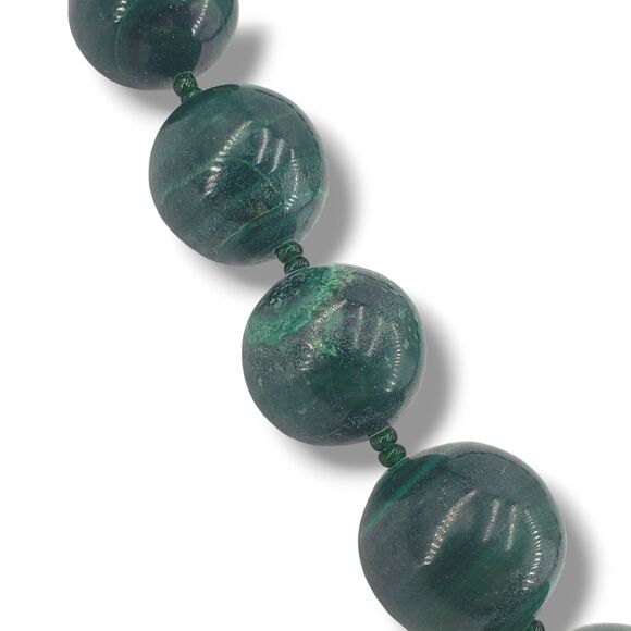 Vintage Green Round Malachite Graduated Bead Heavy Necklace Small Glass Spacers - Picture 3 of 10